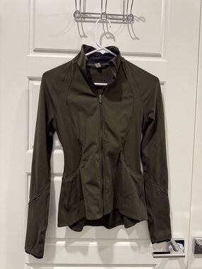 Lululemon Women's Olive Green Active Zip Jacket